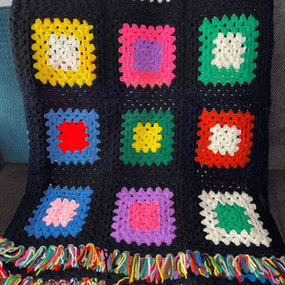 Vintage Handmade Granny Square Afghan Blanket Crochet Multicolor/Black 57x76 - Picture 4 of 5